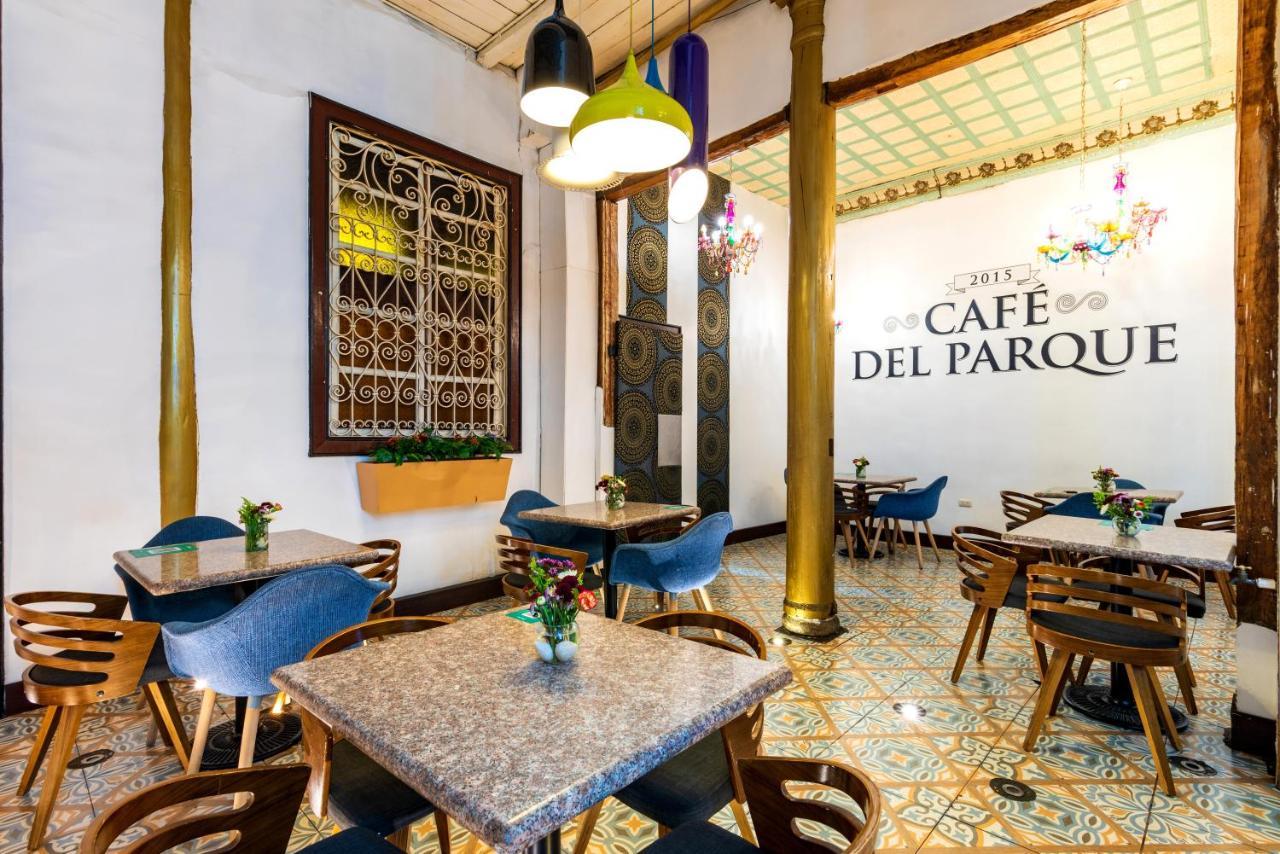 Alojamento de Acomodação e Pequeno-almoço Del Parque & 3*