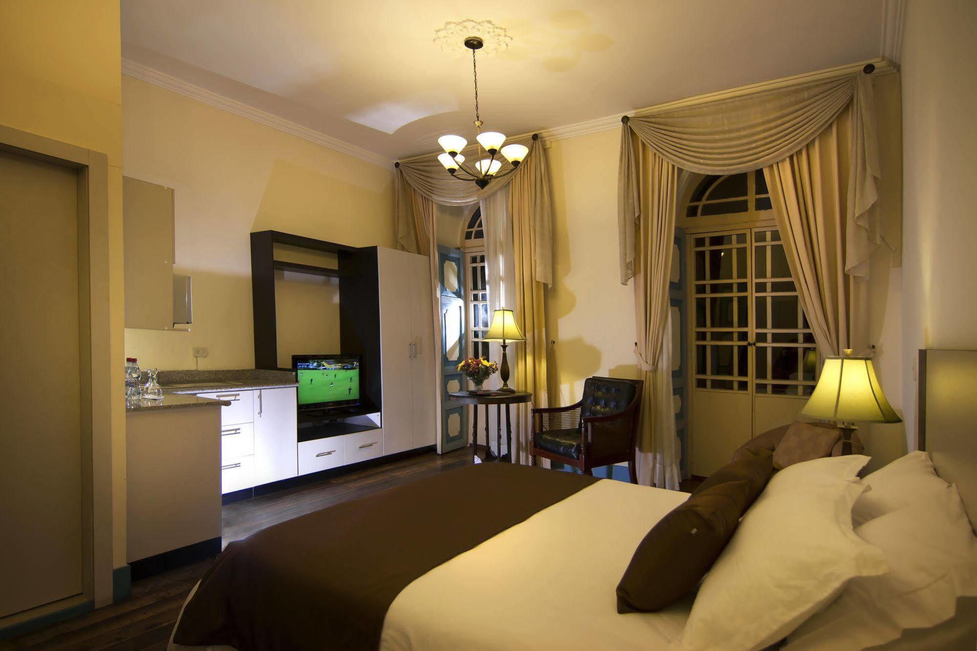 Del Parque Hotel&suites Bed and breakfast Cuenca